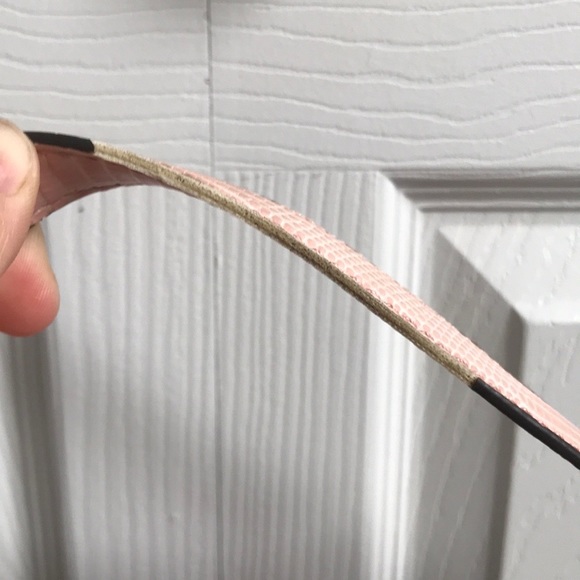 Crossbody Guess Bag - Picture 2 of 8